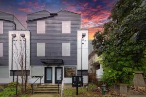 Modern Seattle Home w Rooftop Views - Near UW