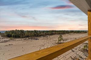High Point Hideaway on the Sand Dunes - Unit 3