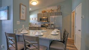 Stylish 2BR Coastal Getaway w Pool Prime Location Lazy Fun