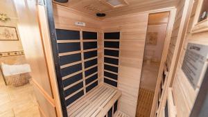 Panorama by AvantStay Unparalleled Views Deck w HotTub Game Room Pool Table