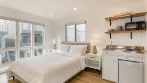 Velvet Sand Buyout by AvantStay Steps to Newport Beach Sleeps 22