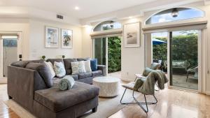 Belmont Shore Retreat by AvantStay