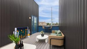 Sleeps 24 Rooftop Game Room Outdoor Spaces Just 10 Min to Broadway Outrider by AvantStay