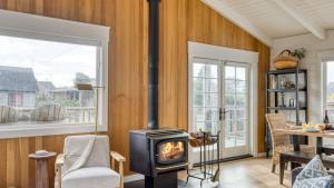 Coastal Home Steps to the Beach Shops Eats Saltgrass Cottage by AvantStay