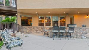 The Fairway Hideaway by AvantStay Game Room Outdoor Dining Near Lake Arrowhead