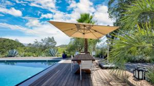 Kenwood Vista by AvantStay 7acres w Pool Fire Pit Vineyard Views