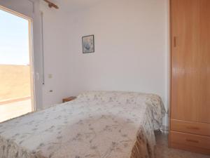 Gran Casa con Piscina Privada, WiFi y Barbacoa a 15min de la Playa - HISP-7-13