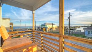 Group Getaway w Pool Boat Dock 2 Homes Laguna Village Retreat by AvantStay