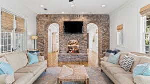 Family Home Beach Access Private Guest House