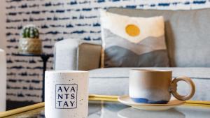 Downtown Nashville 2BR Condo Balcony Parking Near Broadway