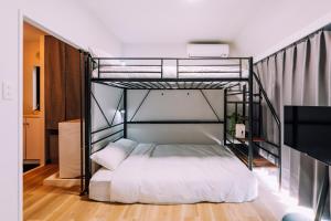 Showa Bloom 401 Shinjuku