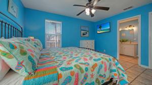 Coastal Retreat w Pool BBQ Sunset Views Beers and Sunshine by AvantStay