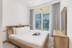 Free housekeeping visits during your stay - StayShort - Luxury 2 Bedroom Retreat in Business Bay Sleeps 4