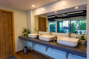 C267 Brand New Near Beach Prime Spot Gym & Sauna