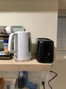 Comfort guest room near everything