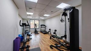 Free housekeeping visits during your stay - StayShort - Stylish & Captivating Studio in JVC