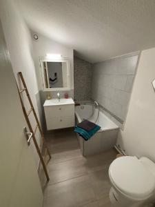 Maisonnette une chambre - piscine