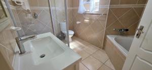 Praslin 5 - Sleeps 6