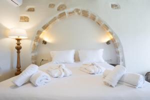 Aerida GuestHouse Of Stone - Poolside Nests near Rethimno