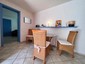 Küstenkoje Orange Ferienwohnung mit Terrasse in Prerow