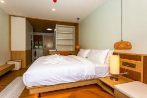 C269 Prime Location 1BR New Condo w Gym & Sauna