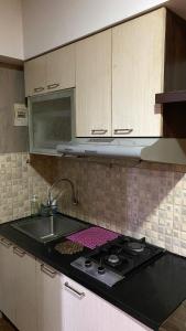 2BR Cozy Apartment at Jarrdin Cihampelas by Kaka