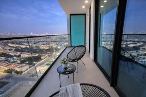 Refined Luxury 1BR Binghatti Azure