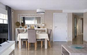 3 Bedroom Gorgeous Apartment In Cabanes
