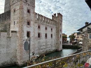 Syrmioncello - Castle Lounge img41