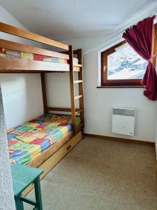 Les Eterlous N 46 2P6 7