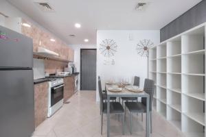 Free housekeeping visits during your stay - StayShort - Cozy & Quiet Studio in Production City for 3