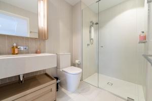 1BD apt in Queens Wharf - Lv 31 Oracles Tower