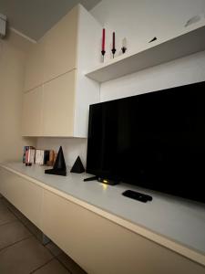 Bilocale Menton centro, terrazzo e parking privato