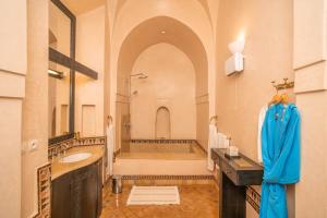 Beautiful Boccara villa, 4 suites and private pool