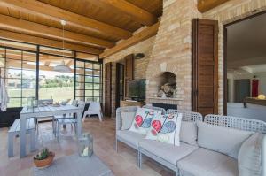 K06 - Trilocale Rosmarino, porzione di villa con piscina