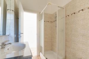 GuestHost - Certosa Cozy Flat with Balcony