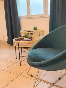 Trois chambres avec vue sur la campagne à Bâlines