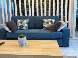 Trois chambres avec vue sur la campagne à Bâlines