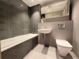 Windermere Apartments, Sleeps 2, Pets Welcome