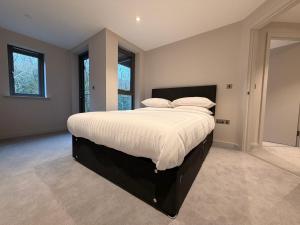 Windermere Apartments, Sleeps 2, Pets Welcome