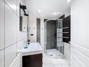 Piscine & vue imprenable - Grande maison de charme