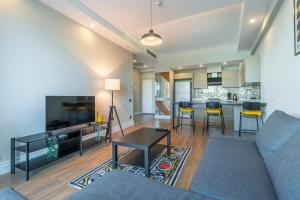 Maxi Sirius Town 1-Bed Free Pool, Spa, Fast WİFİ Fitness & Beach Access