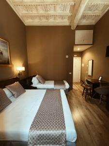 Residenza Sciarra Suites