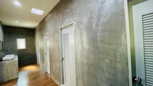 House of Lee-Party room