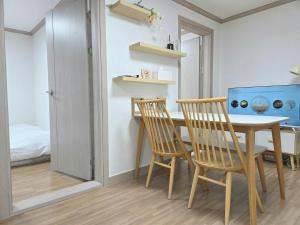 #7 minutes from Banwoldang Station#Hyundai Department Store#Dongseong-ro#Seomun Market#Dongsan Hospital#Kim Kwang-seok Street#E-World