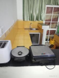 Budget Solo Studio with Kitchen