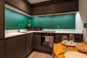 York Staycation with Free Parking