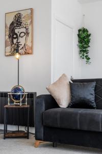 Huge Apartment Sea View and Balcony Central Brighton