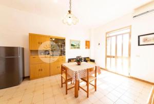 Hibiscus House - San Foca