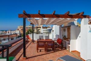 Silvia - Rooftop terrace, sea view, beach apartment, perfect location